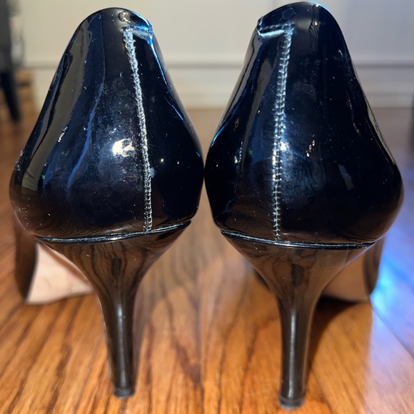 Vince Camuto Black Patent Peep Toe Heels, Size 9 - Picture 5 of 9
